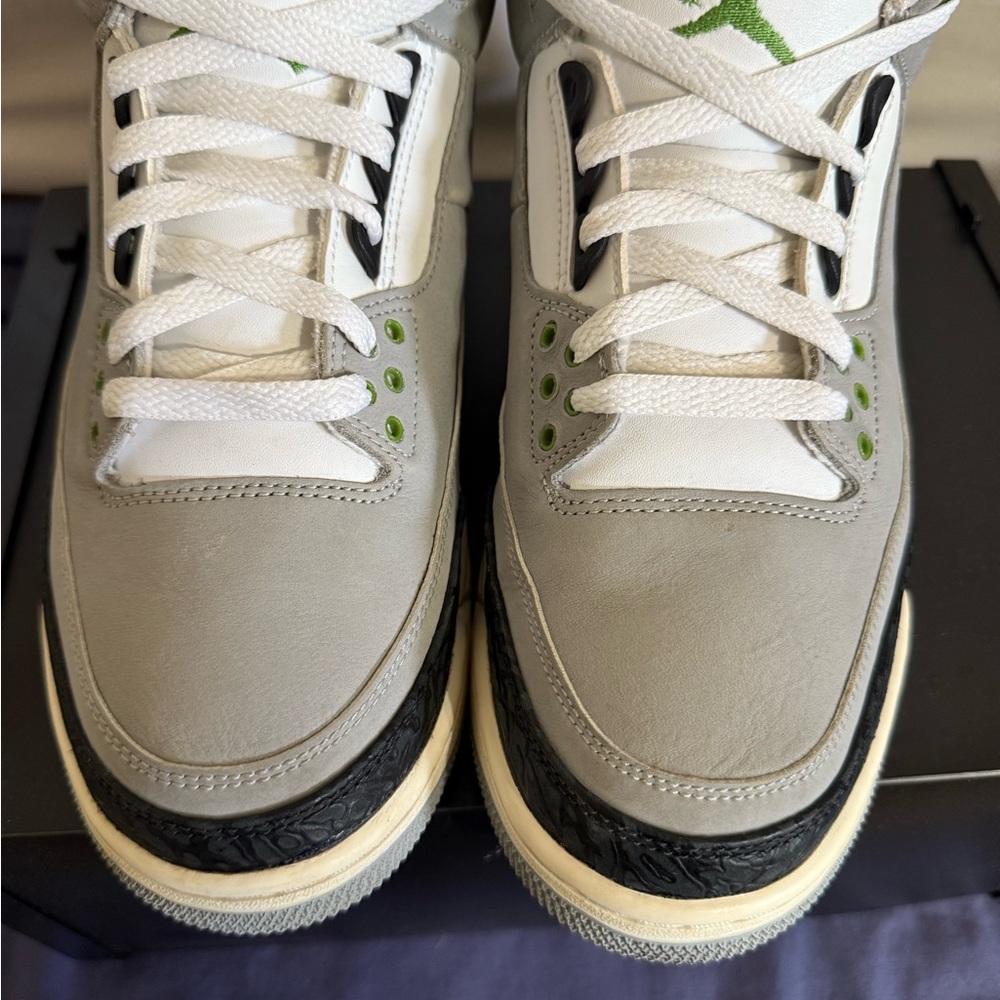 AUTHENTIC Jordan 3 Retro “Chlorophyll” size 9.5 136064-006 2018 PRE-OWNED - Picture 7 of 7